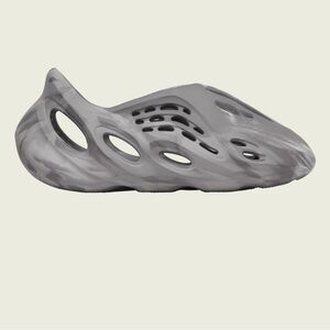 Authentic Yeezy Foam RNR Adult